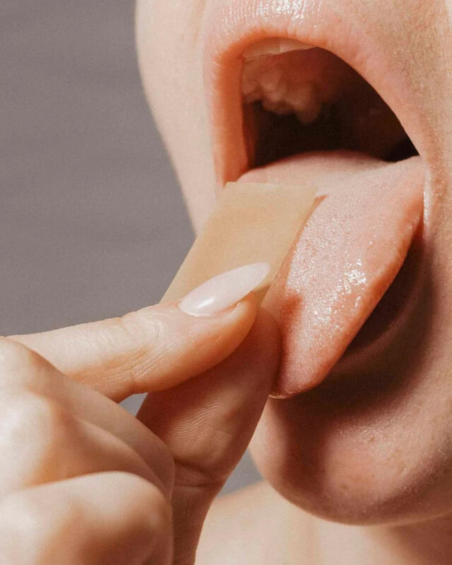 BIJOUX - LANGSAMER SEX ORAL-SEX-STREIFEN