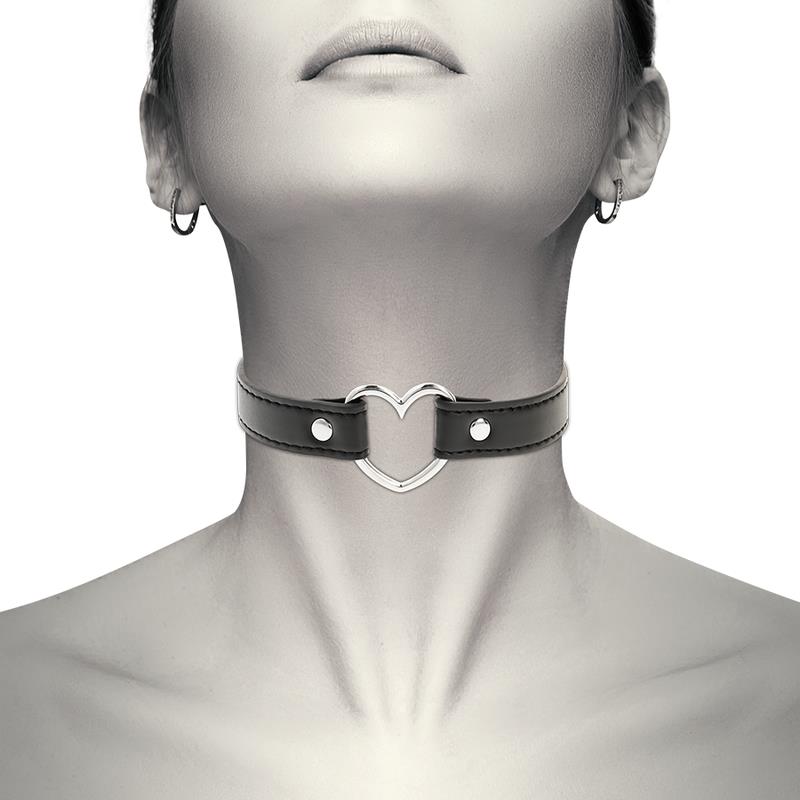 COQUETTE - CHIC DESIRE VEGANES LEDER-HALSKETTE-HERZ-ACCESSOIRE